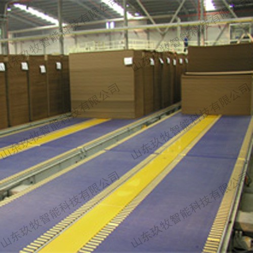 履帶式輸送機(jī)